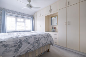 Bedroom- click for photo gallery